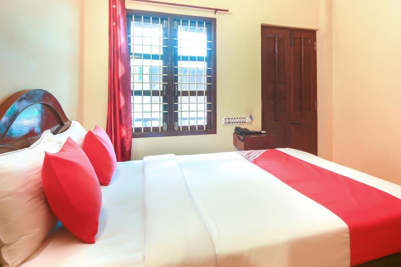 Oyo 23098 Ushama Heritage Guest House Pondicherry Exterior foto
