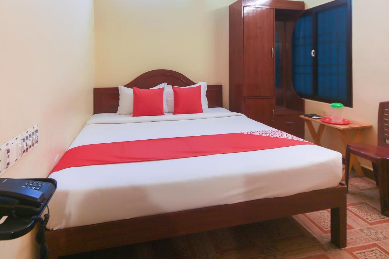 Oyo 23098 Ushama Heritage Guest House Pondicherry Exterior foto